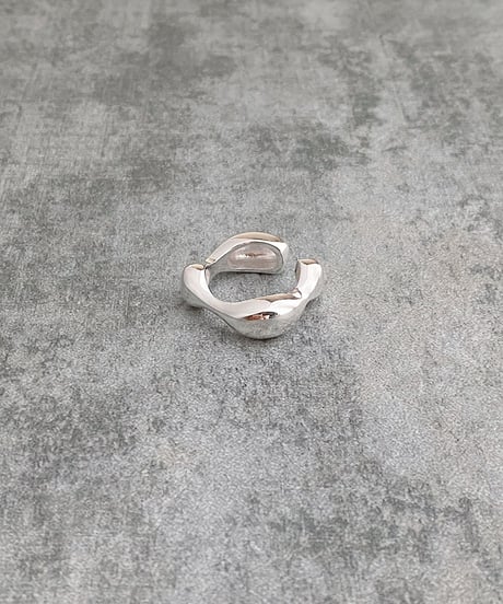 wavy line ring K202
