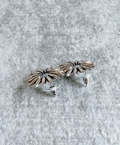 flower pierce A412