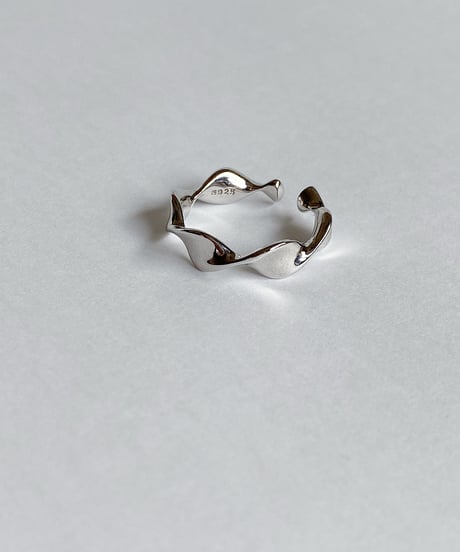 wave ring B108