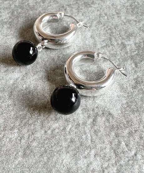 black onyx hoop pierce D406