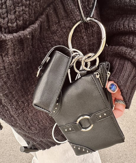 stud multi pouch charm A703