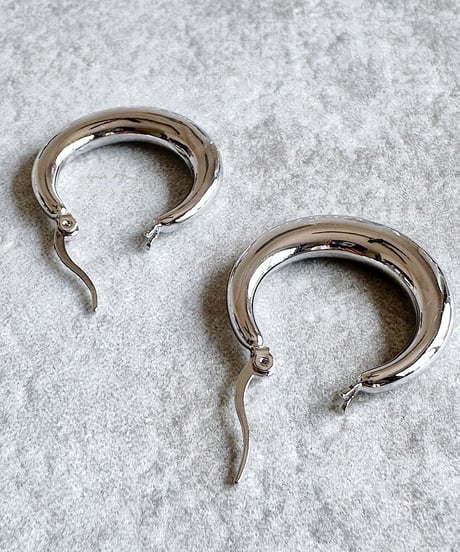 silver hoop pierced C512