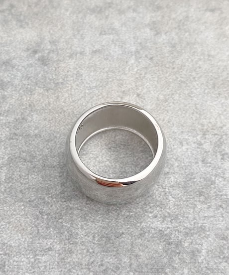 flat wide ring B312