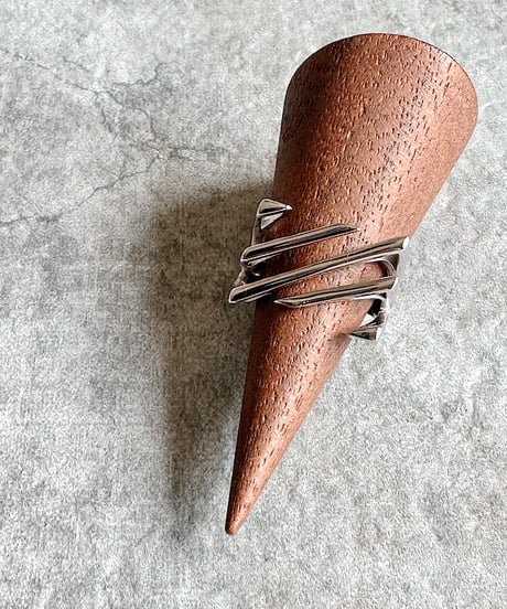 lattice signet ring B407