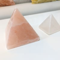 ヒマラヤ岩塩 ピンクソルト　ピラミッド