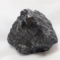 なぜか目が離せない事になる・・魅力的なヘマタイト (ゲーサイト)クラスター