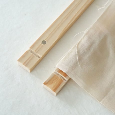 タペストリー棒｜TAPESTRY STICK　タテ柄用