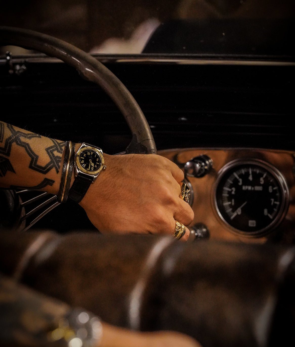 OLD WATCH . 1939 Unique Dial | old mountain