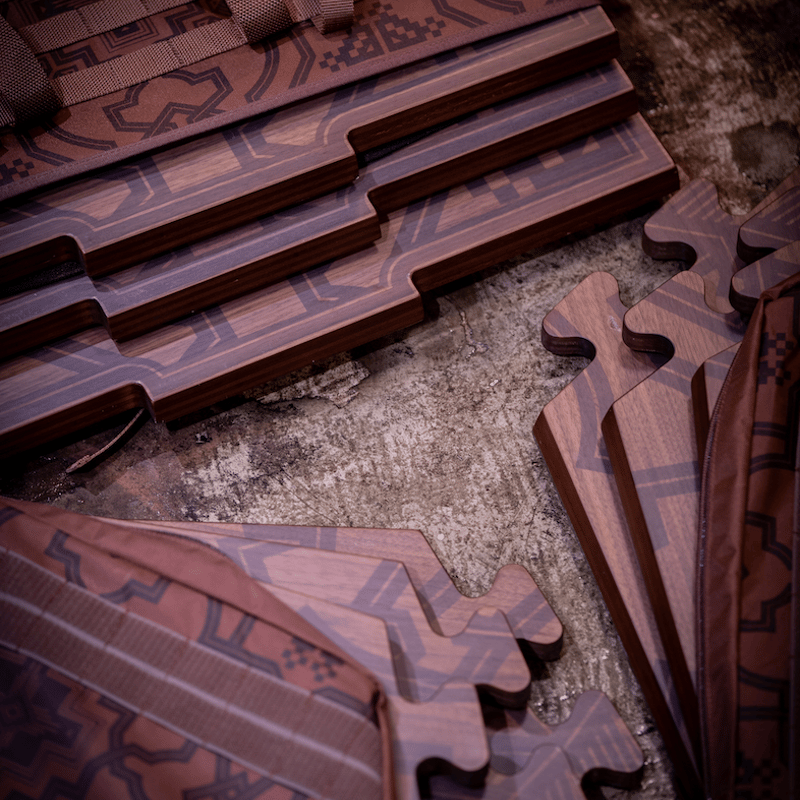 OLD MOUNTAIN 柄次郎 専用キャリ一バッグ お兄ちゃんだけ入るや〜つ | old mountain