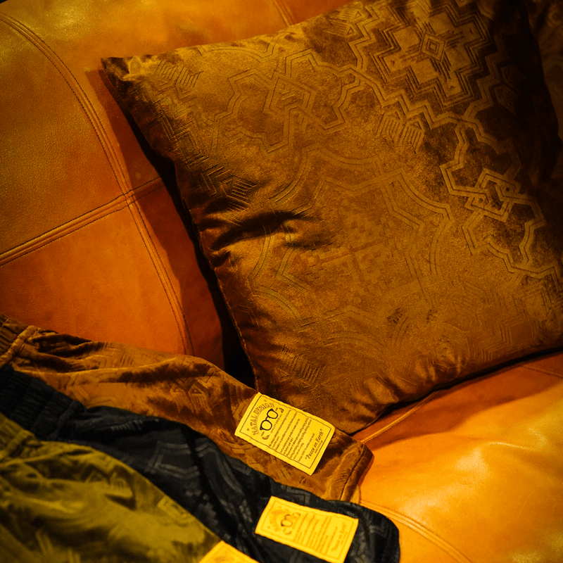 Veroa Cushion Cover | old mountain