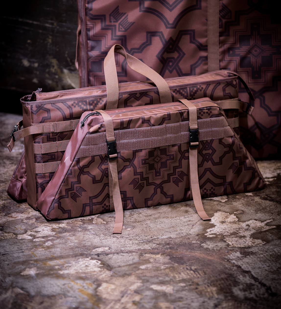 OLD MOUNTAIN 柄次郎 専用キャリ一バッグ お兄ちゃんだけ入るや〜つ | old mountain