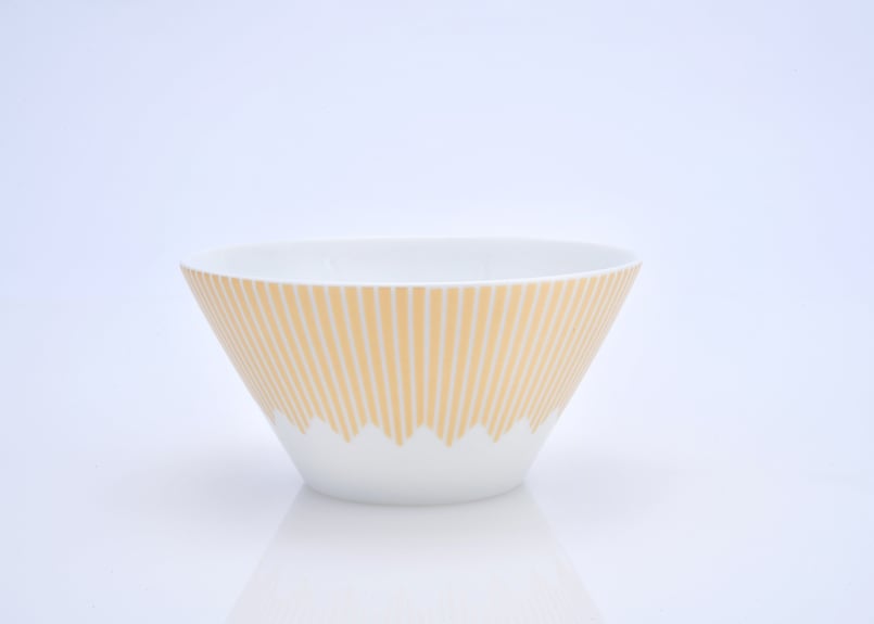富士山モチーフ カップ（L） 金 ／ Mt.FUJI MOTIF CUP (L) GOLD