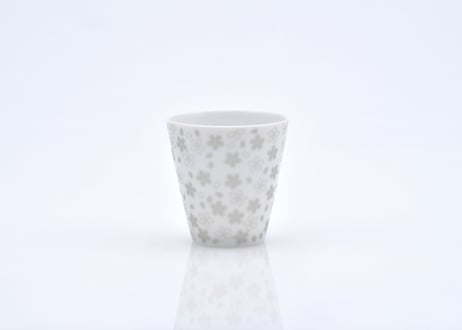 桜モチーフ　カップ（Ｈ）　銀　／　CHERRY BLOSSOM MOTIF CUP (H)  SILVER