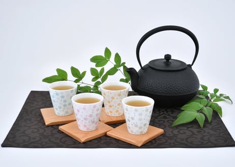 桜モチーフ　カップ（Ｈ）　銀　／　CHERRY BLOSSOM MOTIF CUP (H)  SILVER