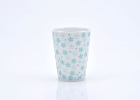 桜モチーフ　カップ（ＨＬ）　水色　／　CHERRY BLOSSOM MOTIF CUP (HL)  PALE BLUE