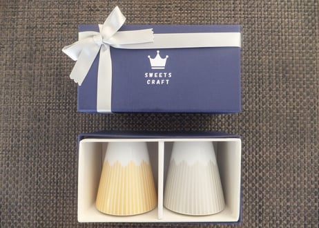 富士山モチーフ　カップ（Ｈ）　専用GIFT BOX入り　２個セット　／　Mt.FUJI MOTIF CUP (H)  2 pcs. SET