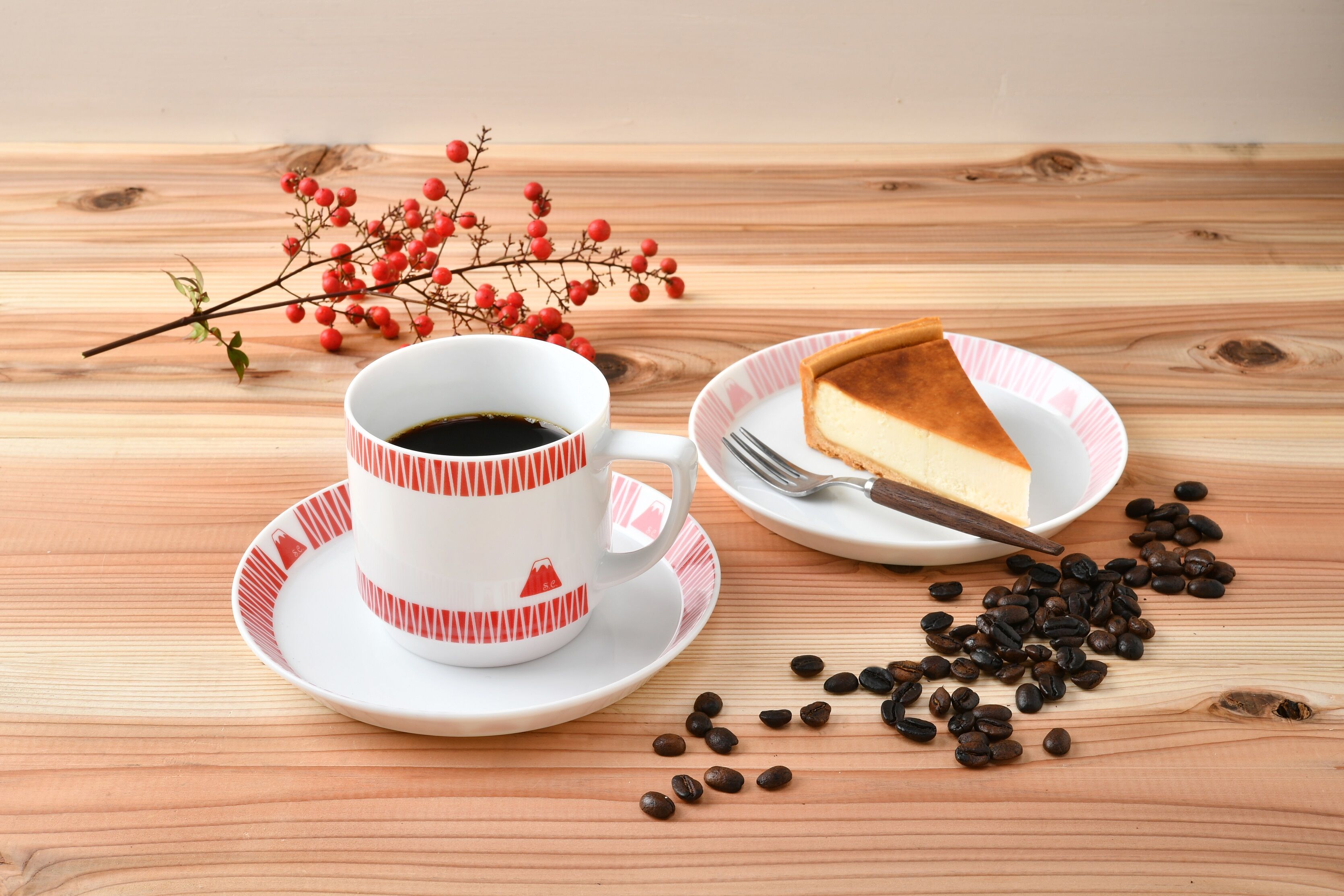 富士山モチーフ プレート（S） 金 ／ Mt.FUJI MOTIF PLATE (S) GO