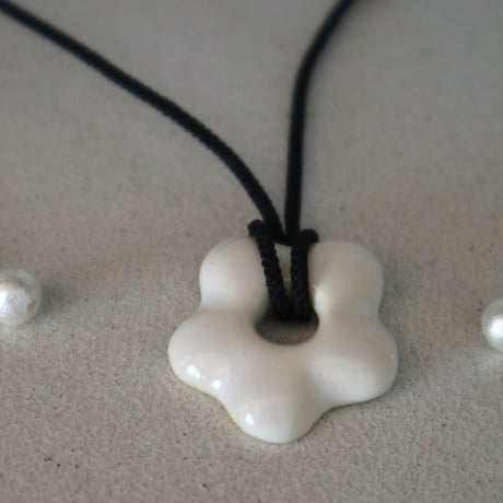Torito | シルクコードネックレス : Black