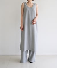 SLEEVELESS DRESS