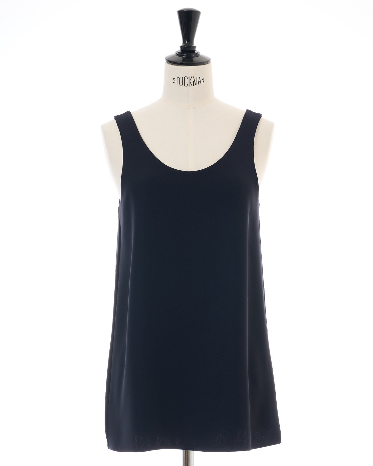 新品未使用タグ付き KEINA RITA ネイビー ショートパンツ 38 TANK SET UP in Navy | KEINA RITA OFFICIAL ONLI