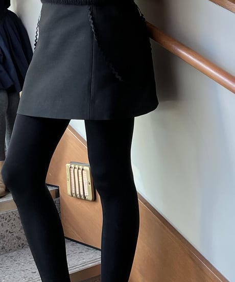 MINI SKIRT