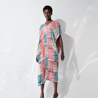 DK29-CS01-O02／”Hybrid Motion” Print ／60C/Mo Smooth Tucked Detail Dress／2COLORS