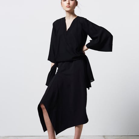 DV-004／“B A S I C S” Stretch Skirt／1COLOR