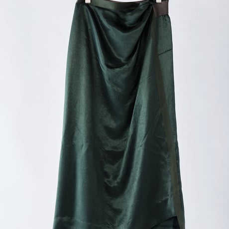 DK29-07-S03／Naia Shiny Tricotine Asymmetric Skirt／3COLORS