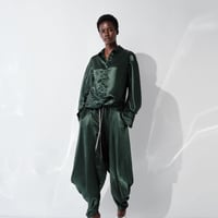 DK29-07-P06／Naia Shiny Tricotine Draped Pants／3COLORS