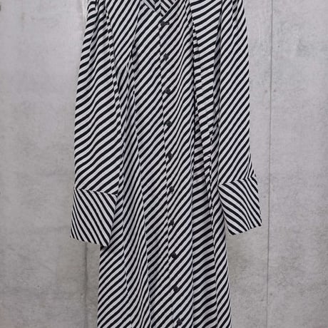 DK30-06-D05／3D Bias Stripe Button-down Long Dress／1COLOR