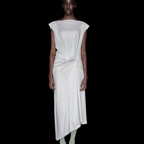 DK30-CS02-O05／100d PLA Smooth Knotted Draped Dress／2COLORS