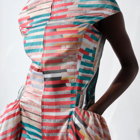 DK29-01-D01／“Hybrid Motion” Print ／ Rayon Cotton Satin Gathered Dress／2COLORS