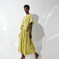 DK29-04-T05／Shadow Wave Jacquard Short Top／2COLORS