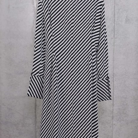 DK30-06-D05／3D Bias Stripe Button-down Long Dress／1COLOR