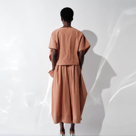 DK29-02-P02／Ny/C Luster Poplin Volume Gathered Pants／2COLORS
