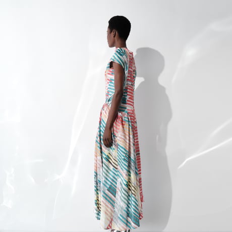 DK29-01-D01／“Hybrid Motion” Print ／ Rayon Cotton Satin Gathered Dress／2COLORS