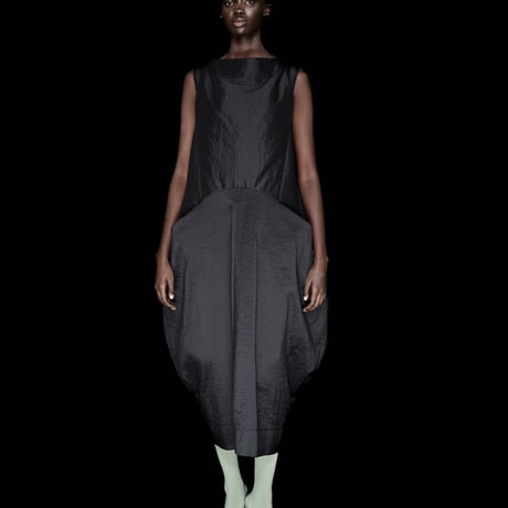DK30-09-D07／Memory Border Matelassé Sleeveless Dress／1COLOR