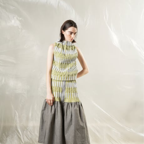 DK27-CS05-T05／High-Twist Double Jacquard High Neck Top／2COLORS