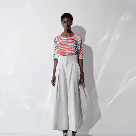 DK29-CS01-T01／”Hybrid Motion” Print ／60C/Mo Smooth Draped Top／2COLORS