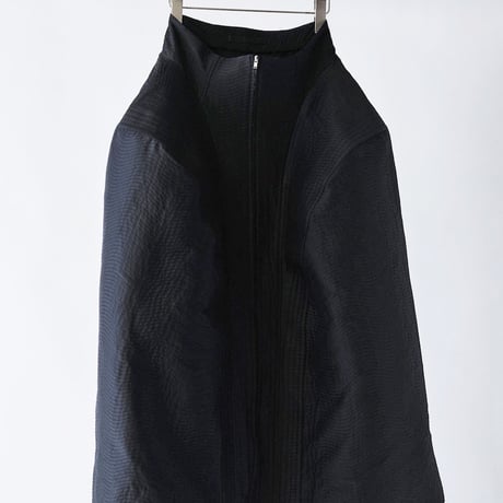 DK29-09-S05／Ridge Wave Matelassé Volume Skirt／1COLOR