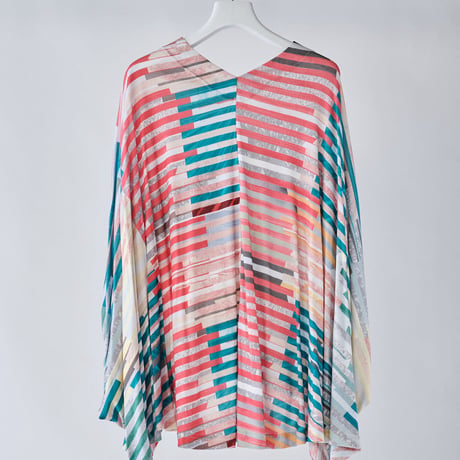 DK29-CS01-T07／”Hybrid Motion” Print ／60C/Mo Smooth Oversized Top／2COLORS