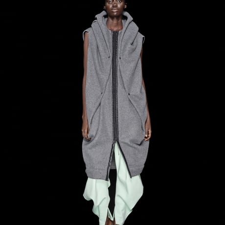 DK30-CS05-V02／FURPILE Double-Sided Boa Fleece Hooded Gilet／1COLOR