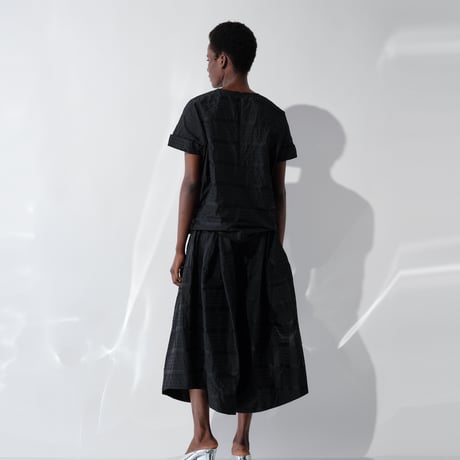 DK29-03-T06／Ny Shadow Border Twisted Top／2COLORS
