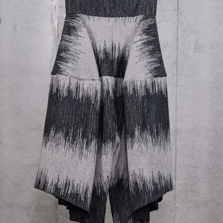 DK30-10-P03／Shadow Drip Wool Needle Punch Bell Silhouette Pants／2COLORS