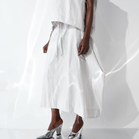DK29-08-S04／Whisper Flow Cut Jacquard Draped Detail Skirt／2COLORS