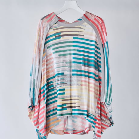 DK29-CS01-T07／”Hybrid Motion” Print ／60C/Mo Smooth Oversized Top／2COLORS
