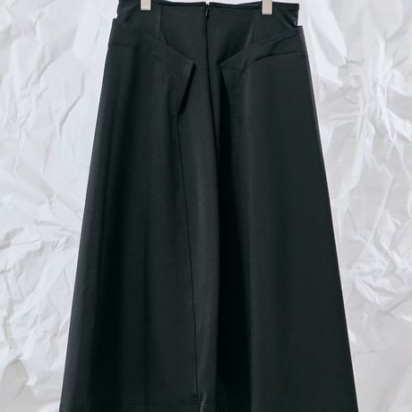 DK28-CS02-S03／Camellia Resilient Ponte Flared Skirt／2COLORS