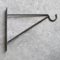BRACKET HANGING