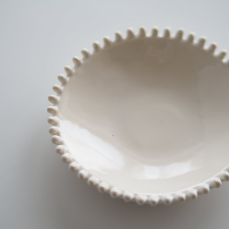 PERLE WHITE xs / AYA COURVOISIER | cafe design