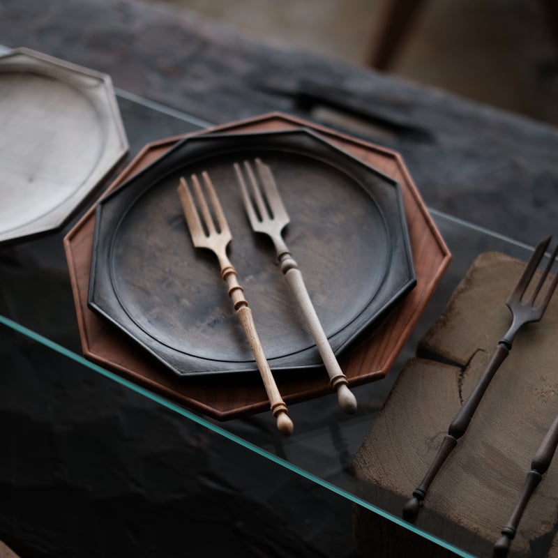 オクトゴナルプレート 山桜・鉄染 6寸 / 鈴木 潤吾 | cafe design shop